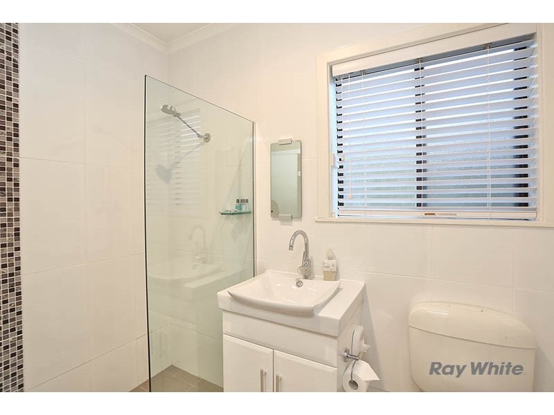 9 Wright Place, Clare SA 5453