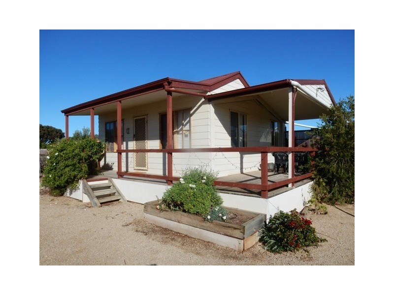 3-5 Karkarilla Street, Port Clinton SA 5570