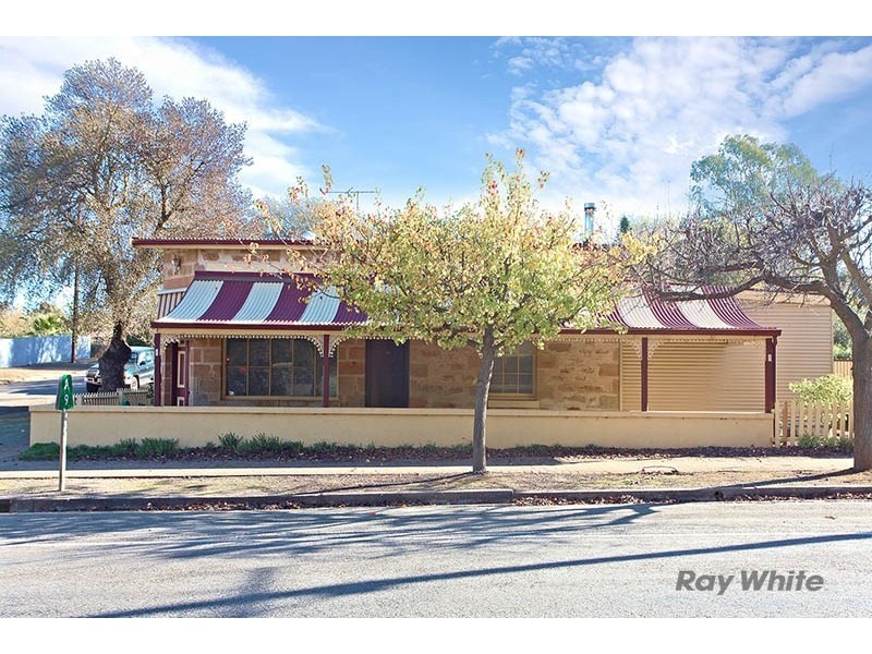 21 Main North Road, Watervale SA 5452