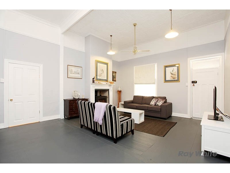 21 Main North Road, Watervale SA 5452