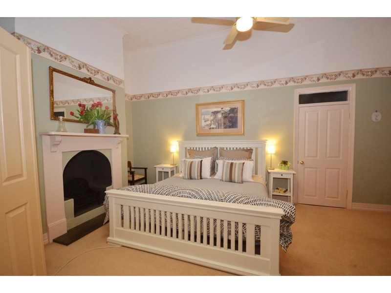 21 Main North Road, Watervale SA 5452