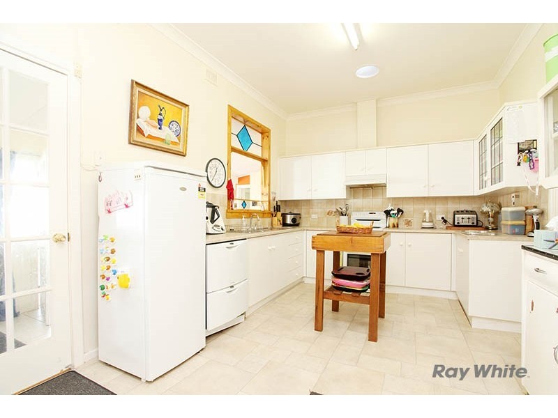 19 Henry Street, Auburn SA 5451