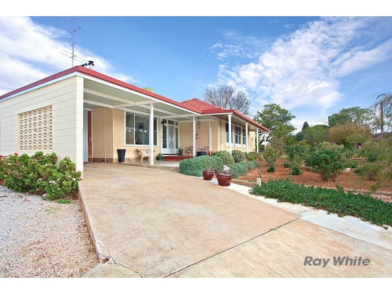 19 Henry Street, Auburn SA 5451