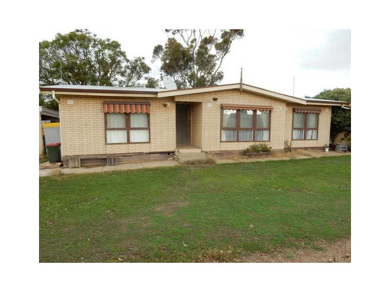 8 First Street, Arthurton SA 5572