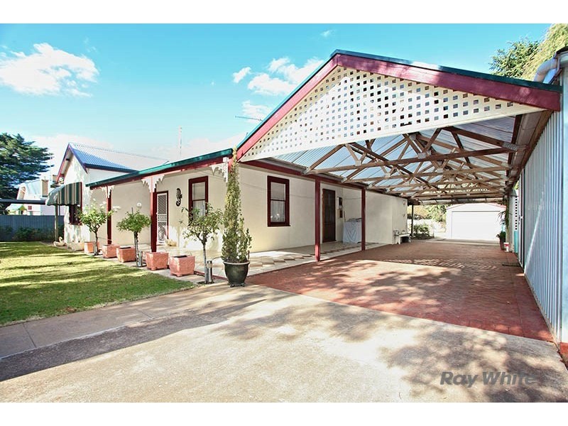 2 Bridge Street West, Burra SA 5417
