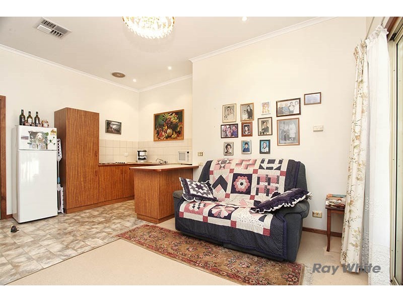 2 Bridge Street West, Burra SA 5417