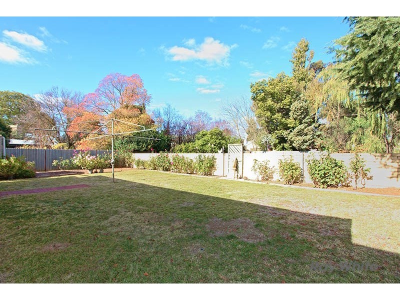 2 Bridge Street West, Burra SA 5417