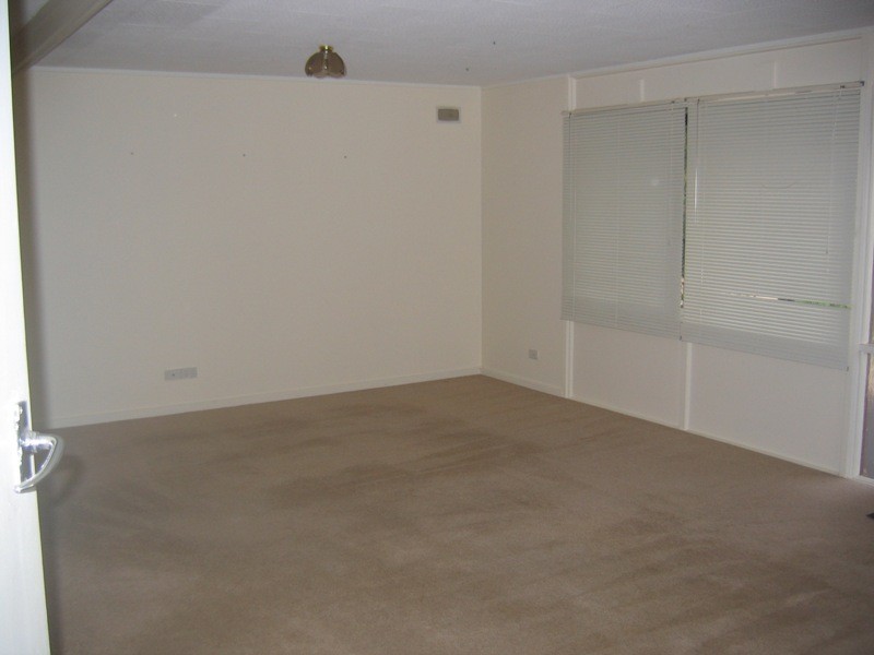 6 William Street, Clare SA 5453