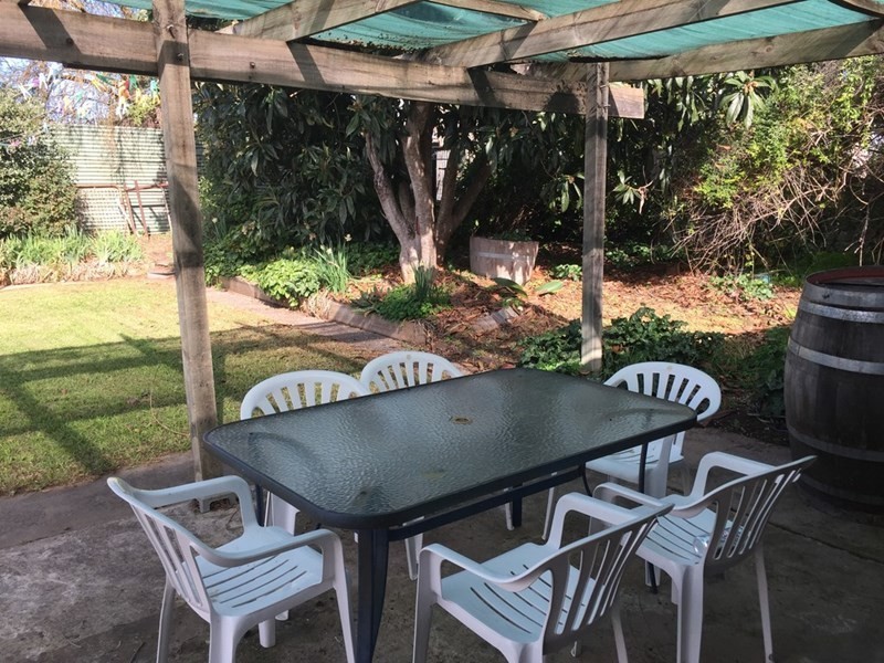 38 Essington Avenue, Clare SA 5453