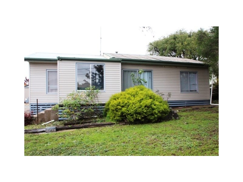 38 Essington Avenue, Clare SA 5453