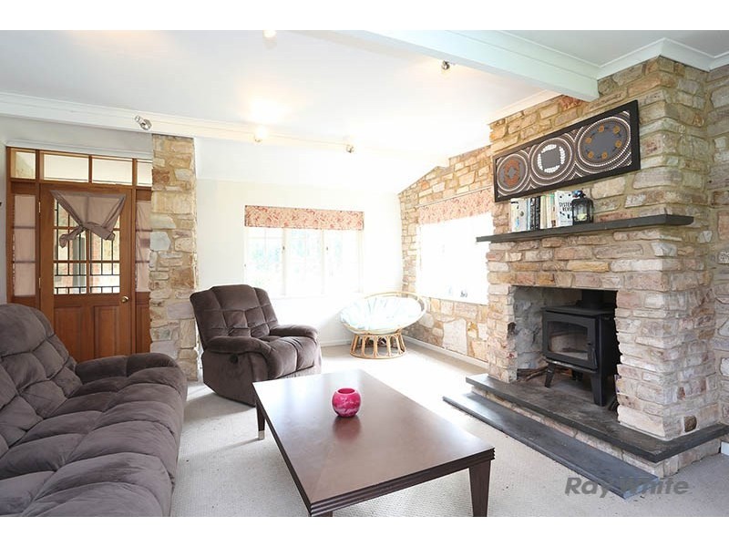 18 Wendouree Road, Clare SA 5453