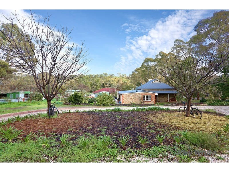 18 Wendouree Road, Clare SA 5453