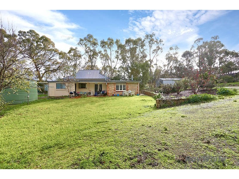 18 Wendouree Road, Clare SA 5453