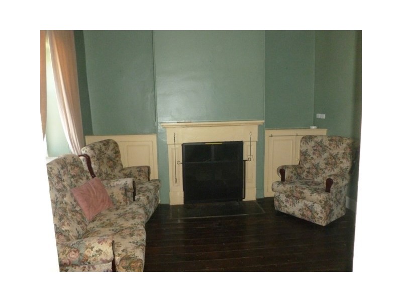 14 Truro Street, Burra SA 5417