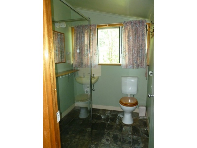 14 Truro Street, Burra SA 5417