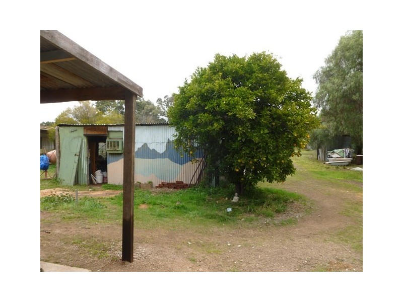 12 Railway Terrace, Gulnare SA 5471