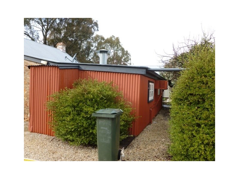 11 Arthur Street, Clare SA 5453