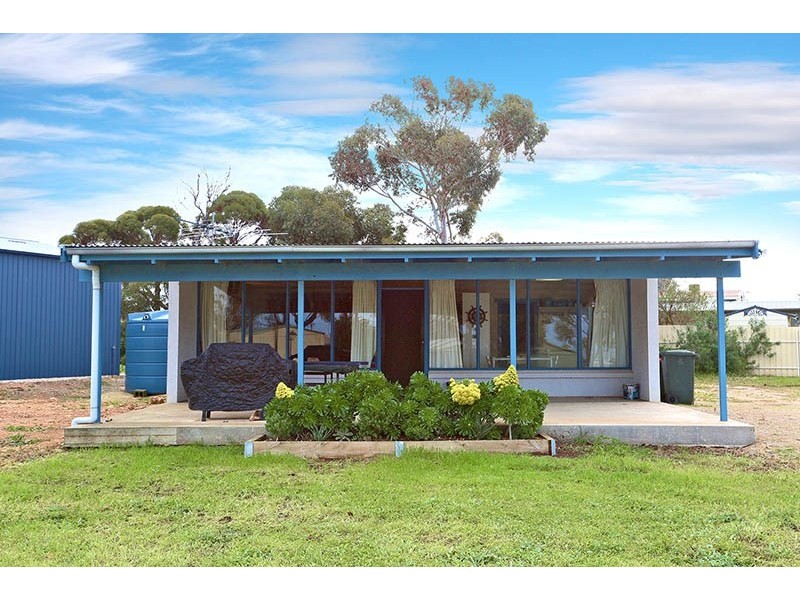 3-5 Horn Street, Port Clinton SA 5570