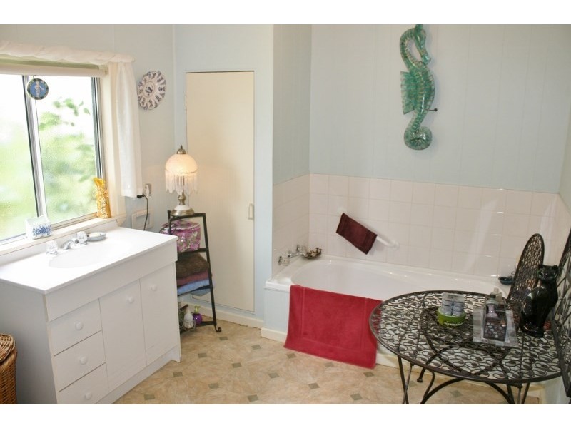 1 St Dye Street, Burra SA 5417