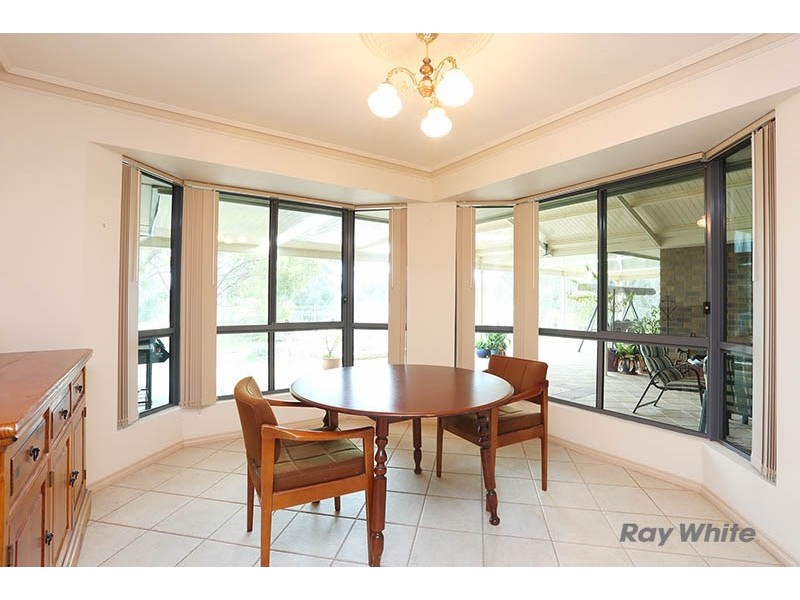 24 Jarman Crescent, Clare SA 5453