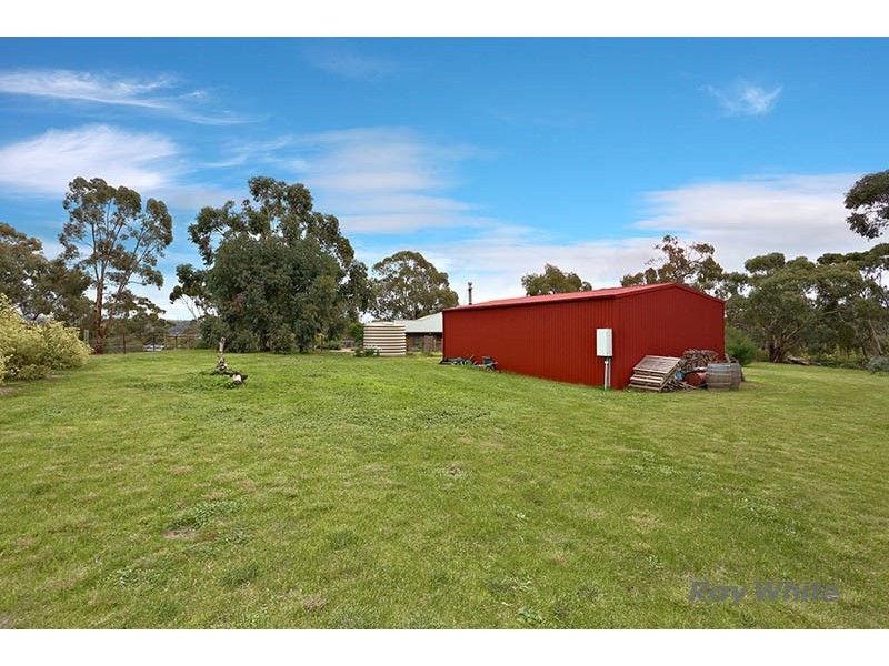 24 Jarman Crescent, Clare SA 5453