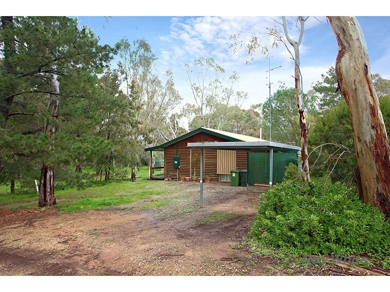 14 Adelaide North Road, Watervale SA 5452