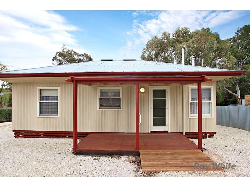 17 Chapel Street, Burra SA 5417