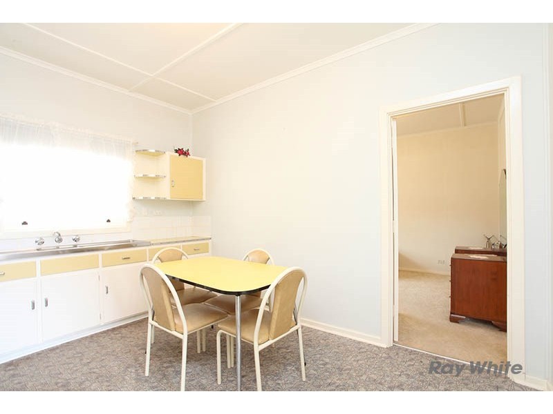 17 Chapel Street, Burra SA 5417