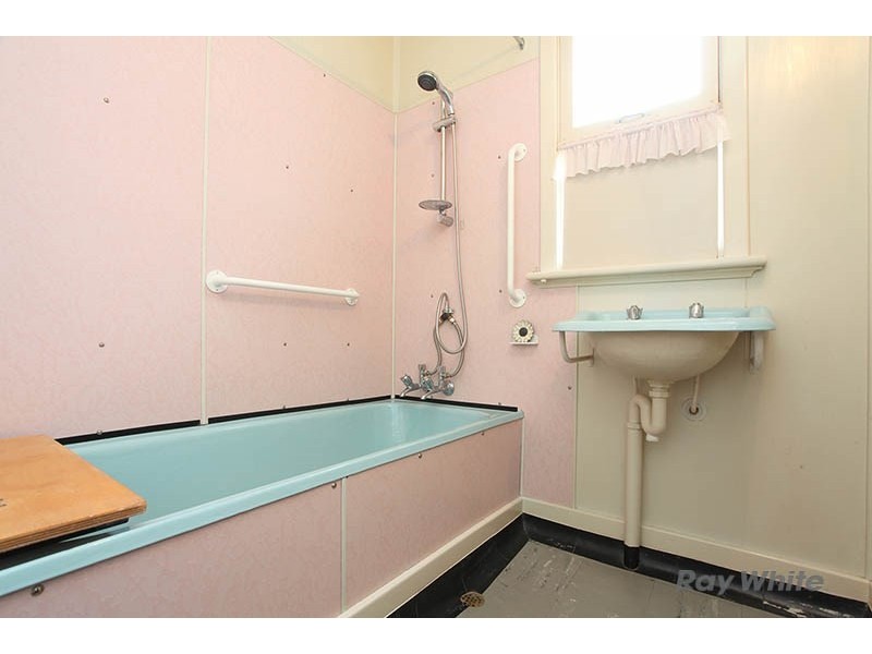 17 Chapel Street, Burra SA 5417