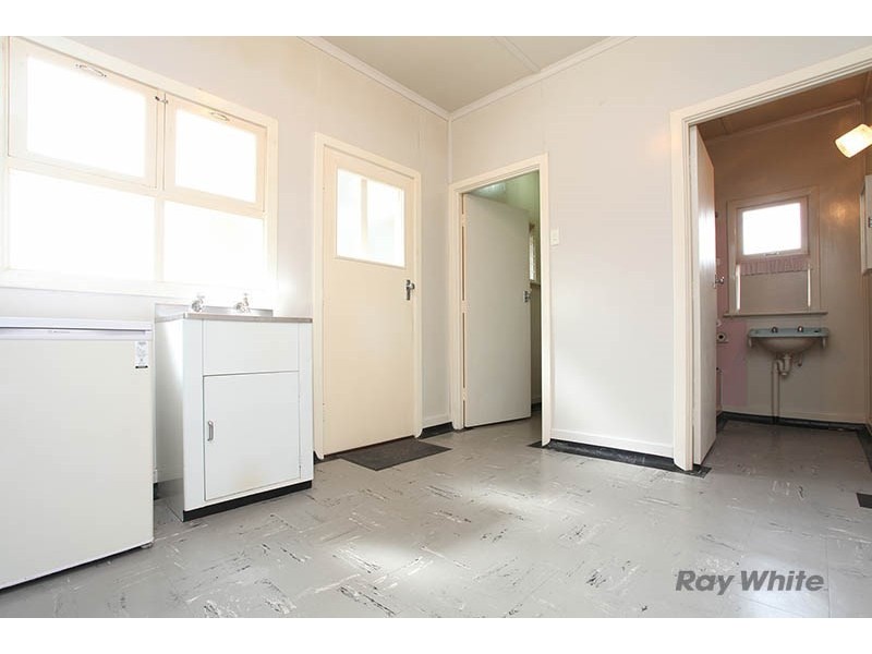 17 Chapel Street, Burra SA 5417