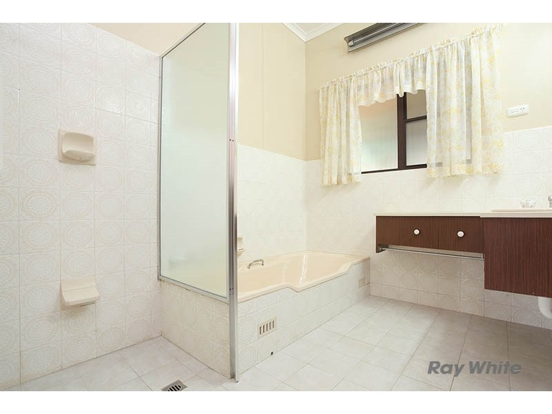 36 Victoria Road, Clare SA 5453