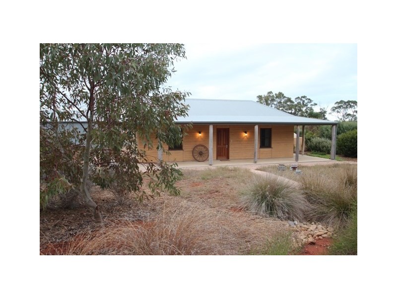 14 Hill Street, Mintaro SA 5415