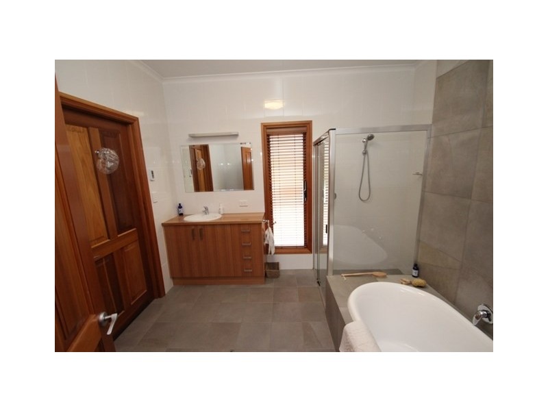 14 Hill Street, Mintaro SA 5415