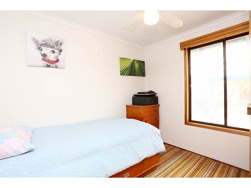 10 Moonta Terrace, Port Clinton SA 5570