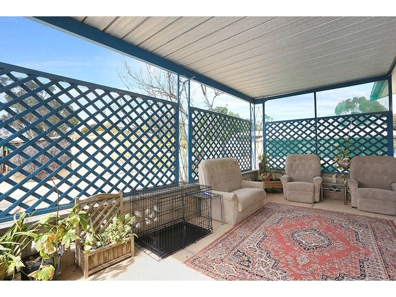 10 Moonta Terrace, Port Clinton SA 5570