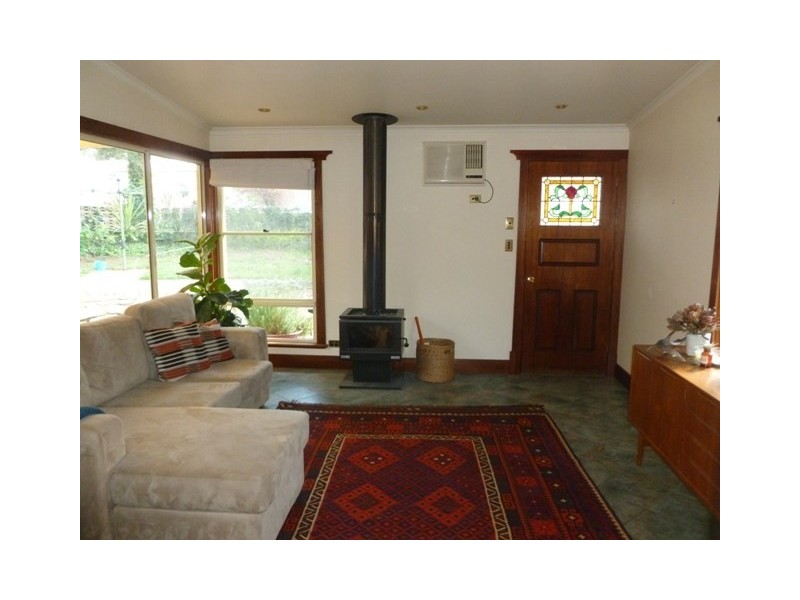 26 Guilford Street, Clare SA 5453