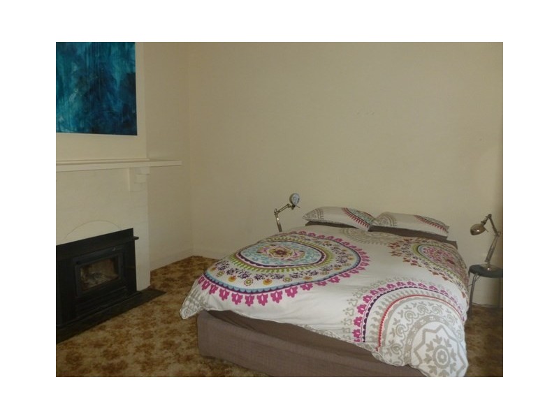 26 Guilford Street, Clare SA 5453