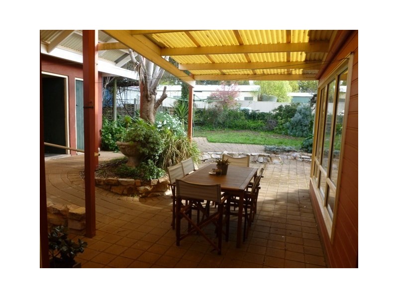 26 Guilford Street, Clare SA 5453