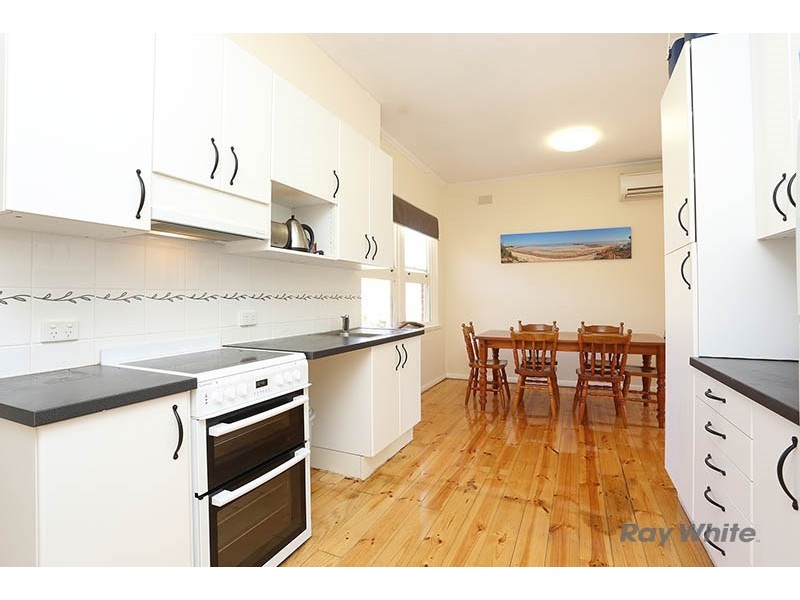 12 Powell Street, Clare SA 5453