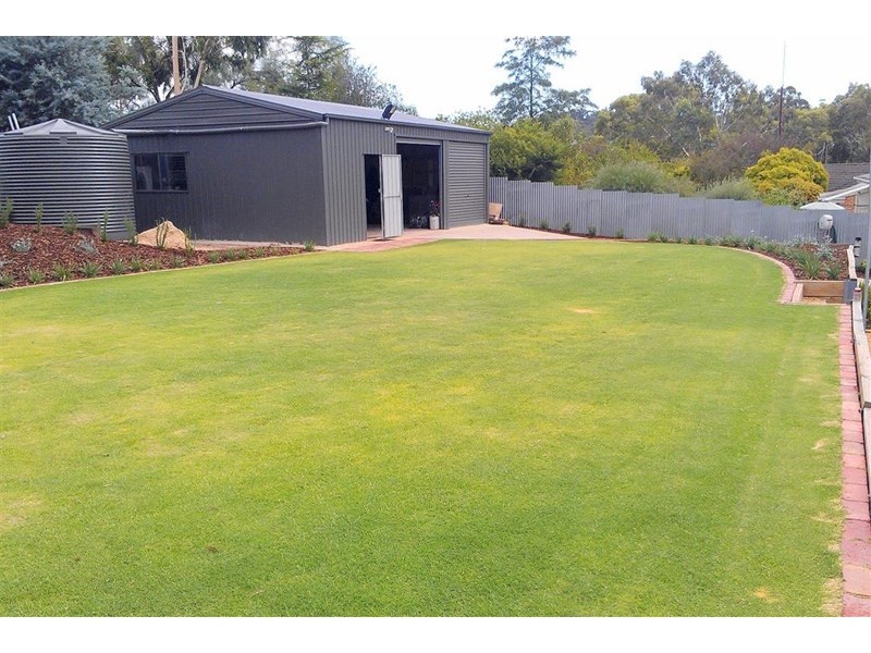 12 Powell Street, Clare SA 5453