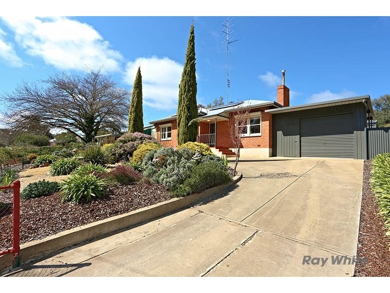 12 Powell Street, Clare SA 5453