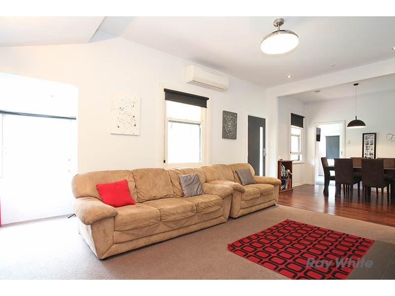 8 West Terrace, Clare SA 5453