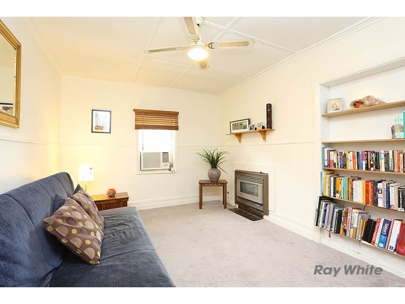 40 Commercial Street, Burra SA 5417