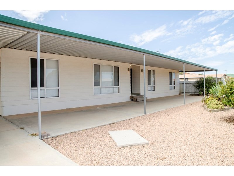 3 Collins Street, Ceduna SA 5690
