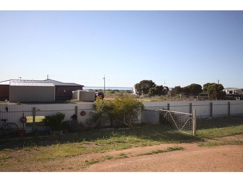 21 Saunders Drive, Denial Bay SA 5690