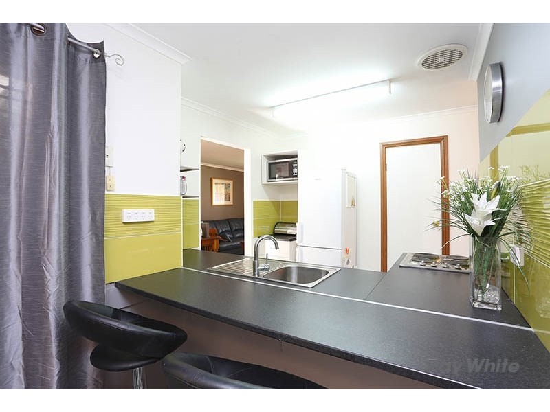 1 McKinnon Court, Clare SA 5453