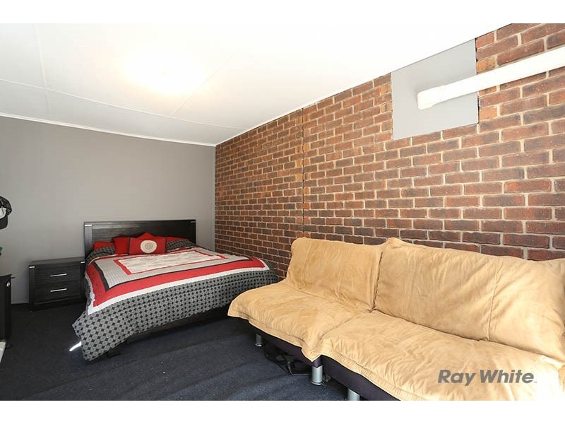 1 McKinnon Court, Clare SA 5453