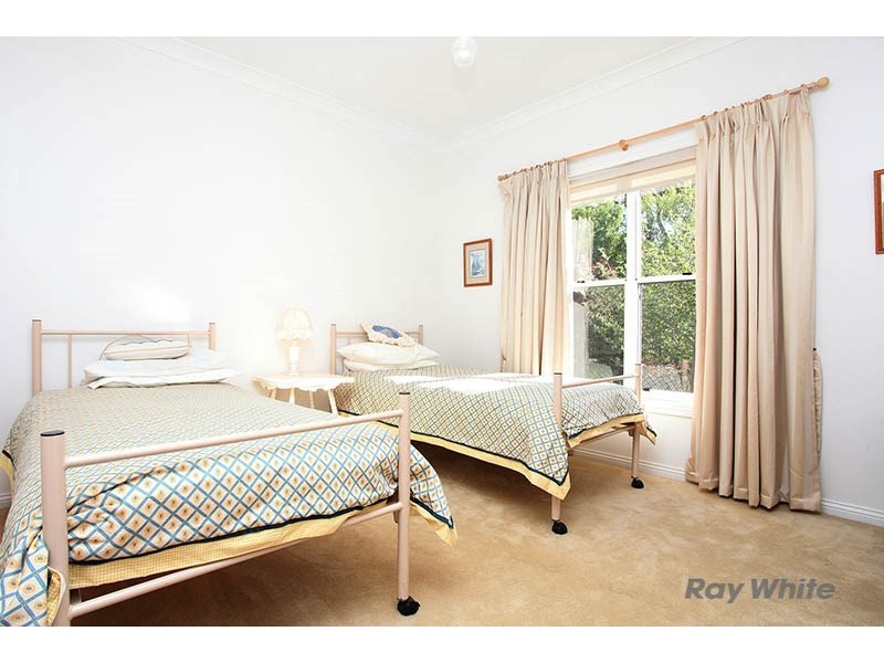 11 Glebe Close, Clare SA 5453