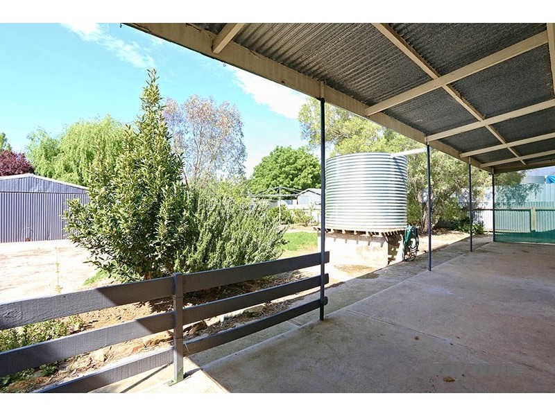 9 Pattullo Avenue, Clare SA 5453