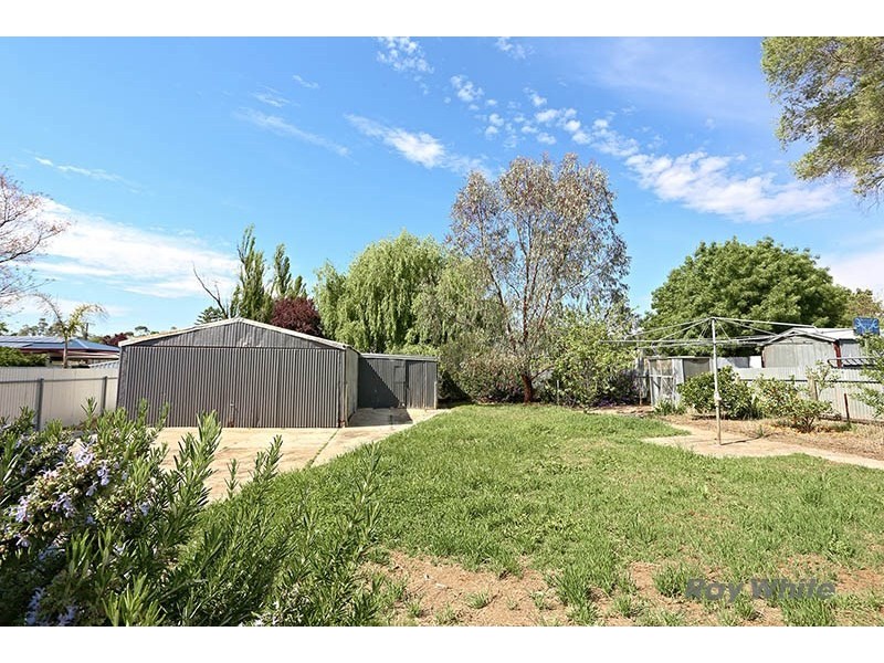 9 Pattullo Avenue, Clare SA 5453